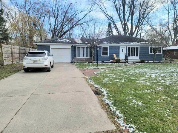 18160 Lathers St, Livonia, MI 48152