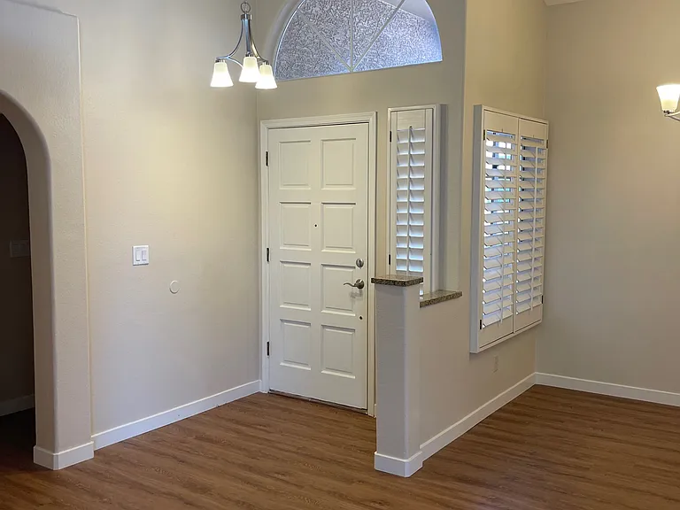9329 E Corrine Dr — Photo 15
