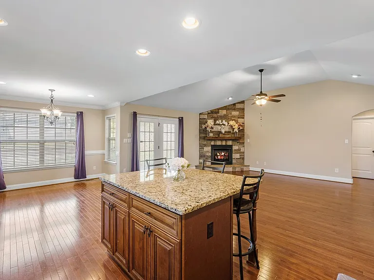 526 Cornucopia Ln — Photo 11