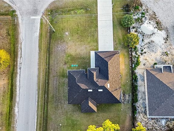 3rd image of 3113 Sunshine Blvd N