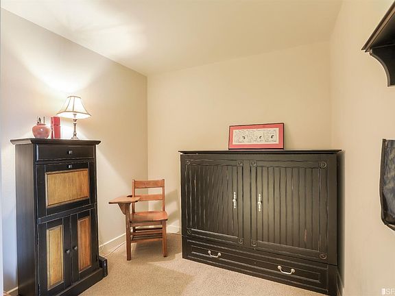 4th image of 250 King St Unit 756
