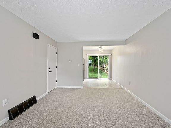 3rd image of 1620 E Crittenden Ave #1