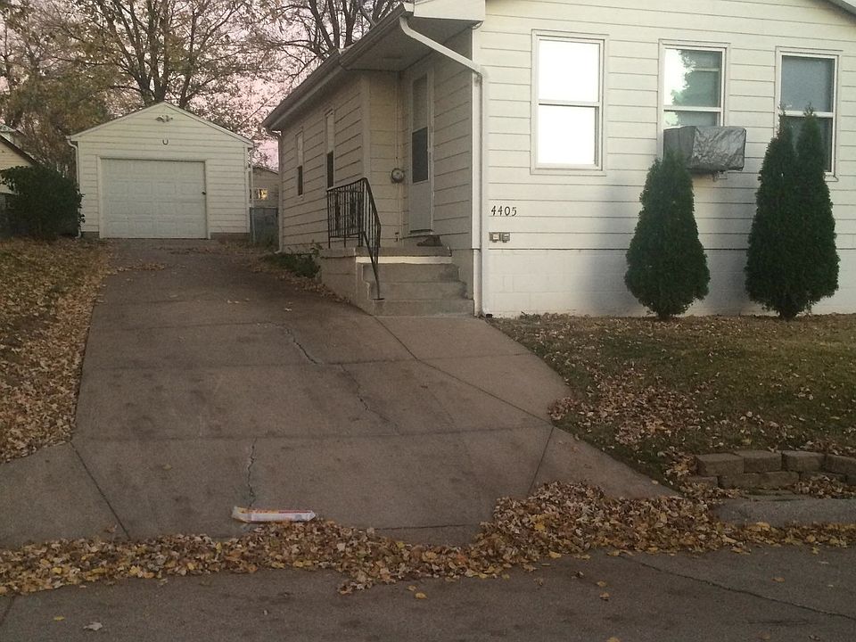 1st image of 4405 S 42nd Ave
