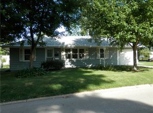 1190 27th St, Marion, IA 52302