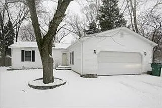 316 S Douglas Ave photo 1
