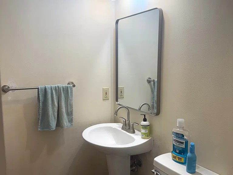 601 Hinsdale St #2 — Photo 15