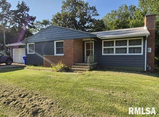 216 Hillcrest Dr, Kewanee, IL 61443