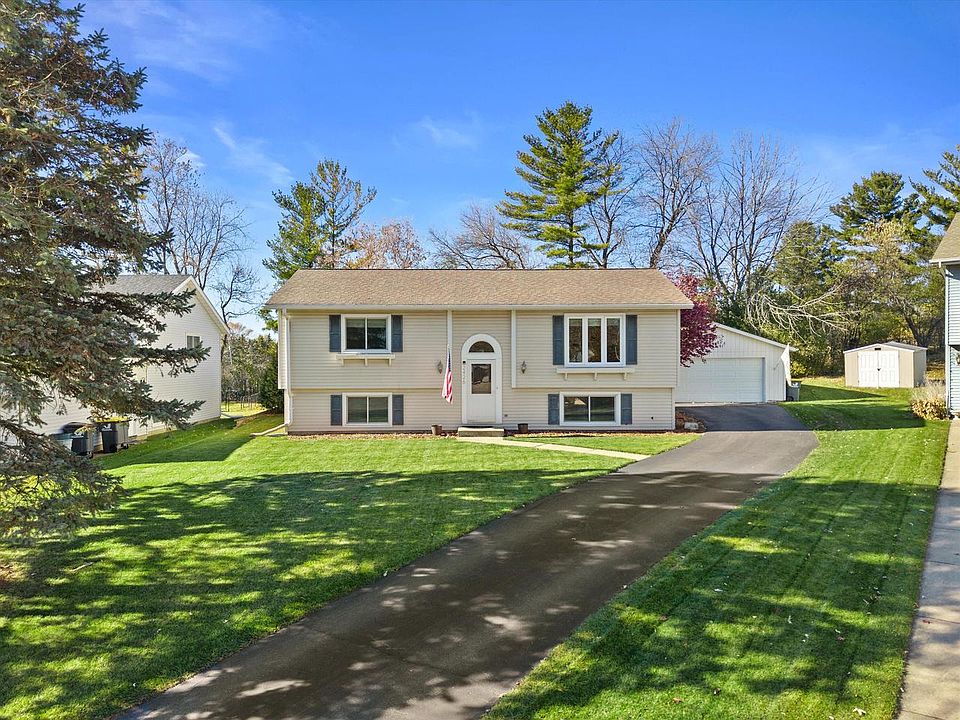1st image of 2426 Brentwood DRIVE