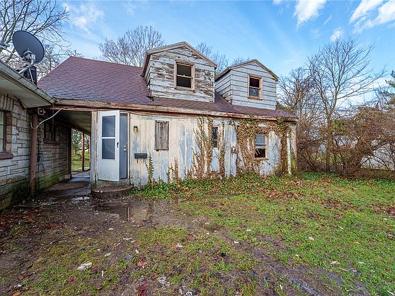 2nd image of 5839 Shaker Rd