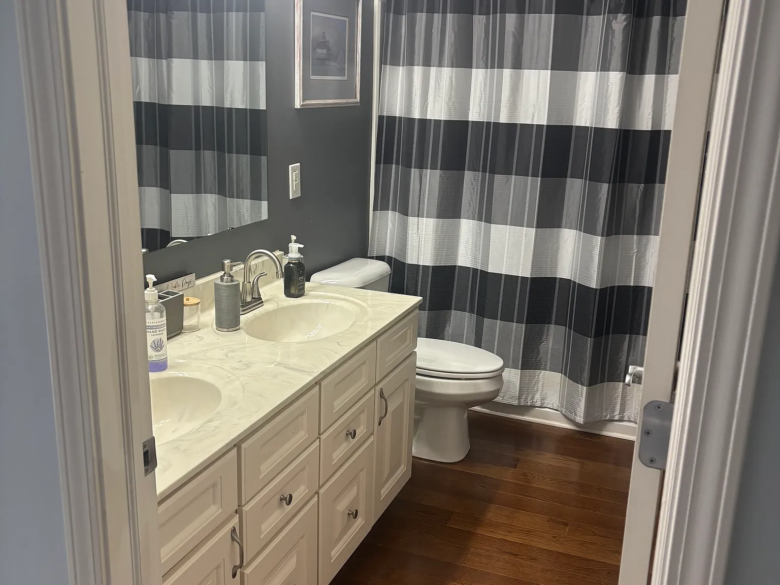 5 bed, 4636 sqft, $1,000 — Photo 4