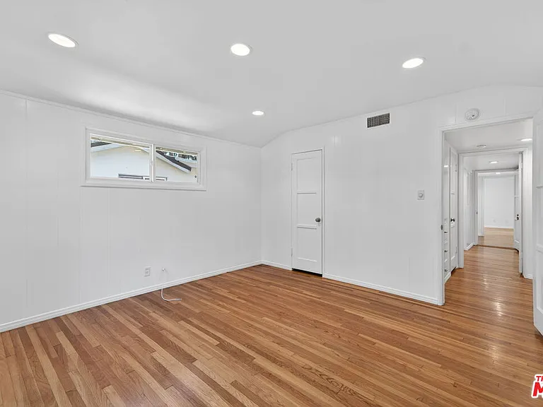 21309 Ibanez Ave — Photo 26