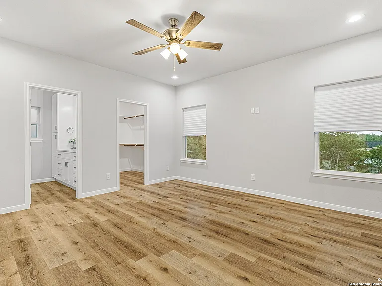 505 Linden Ave — Photo 31