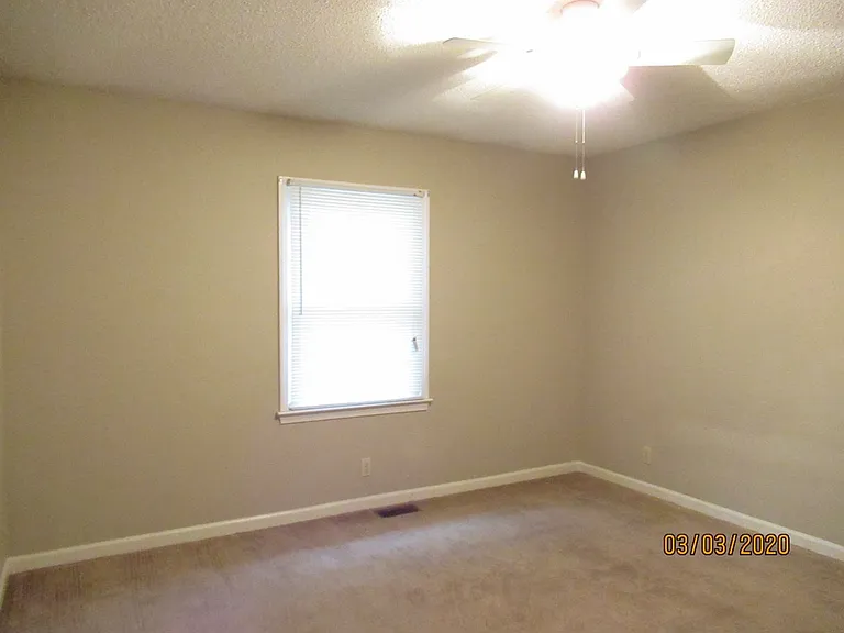 882 Jessamine Trl — Photo 16