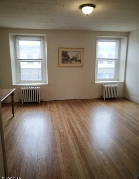 41 Bridge St — Photo 1