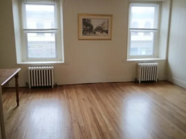 41 Bridge St, Frenchtown, NJ 08825