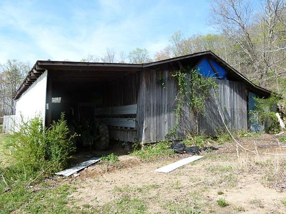 4th image of 917 Callahan Dr