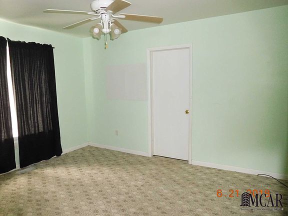 3rd image of 4945 N Dixie Hwy