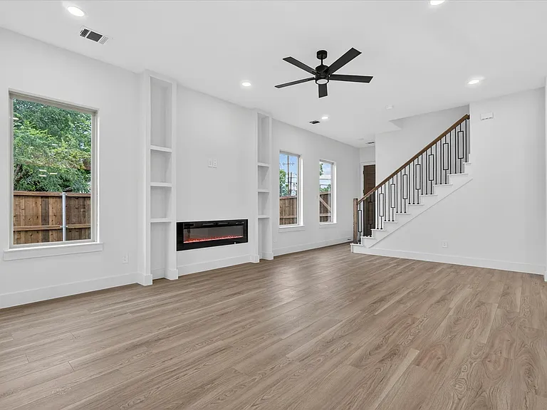 1702 Chattanooga Pl — Photo 5