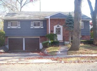 591 Park Ave, Cedarhurst, NY 11516