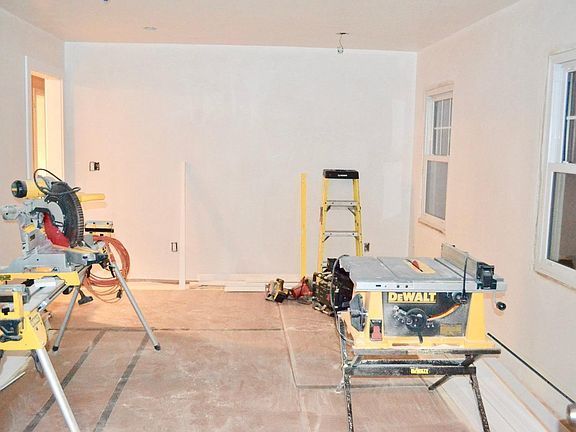 3rd image of 78 Bonair Street # First Floor