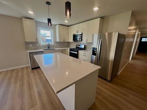 5th image of 1006 26th St #B