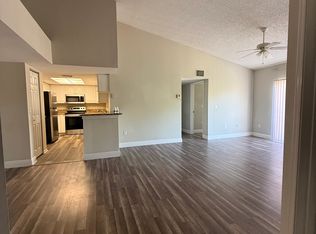 1400 Crestwood Ct S APT 1410, Royal Palm Beach, FL 33411