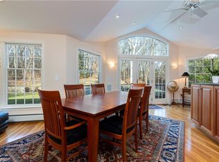 35 Watch Hl, East Greenwich, RI 02818