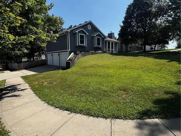 8831 NE 109th St, Kansas City, MO 64157