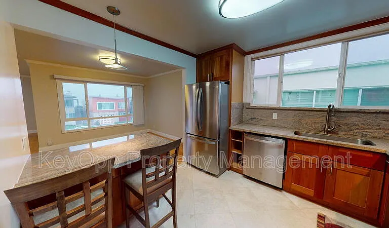 31 Crestline Ave — Photo 6