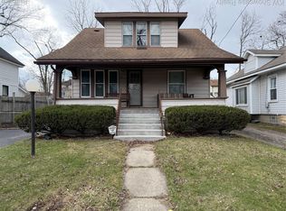 24 S Roselawn St, Pontiac, MI 48342