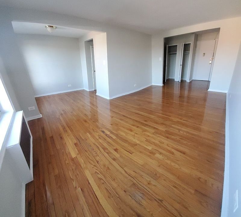 1st image of 9131 Lamont Ave APT 4d