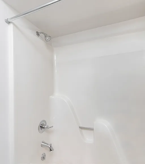 153 E Jones St #C — Photo 9