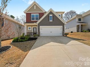 210 Eden Ave, Mooresville, NC 28115