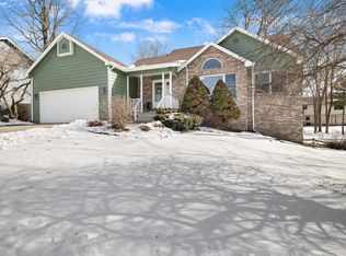 7661 Hamlin St, Crown Pt, IN