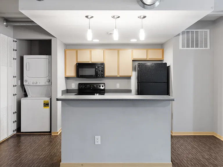 Market Place Lofts — Photo 4