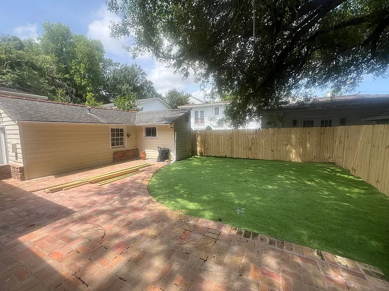 2330 Palmer Ave — Photo 13