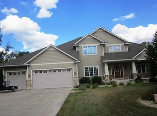 7172 Queensland Ln N, Maple Grove, MN 55311