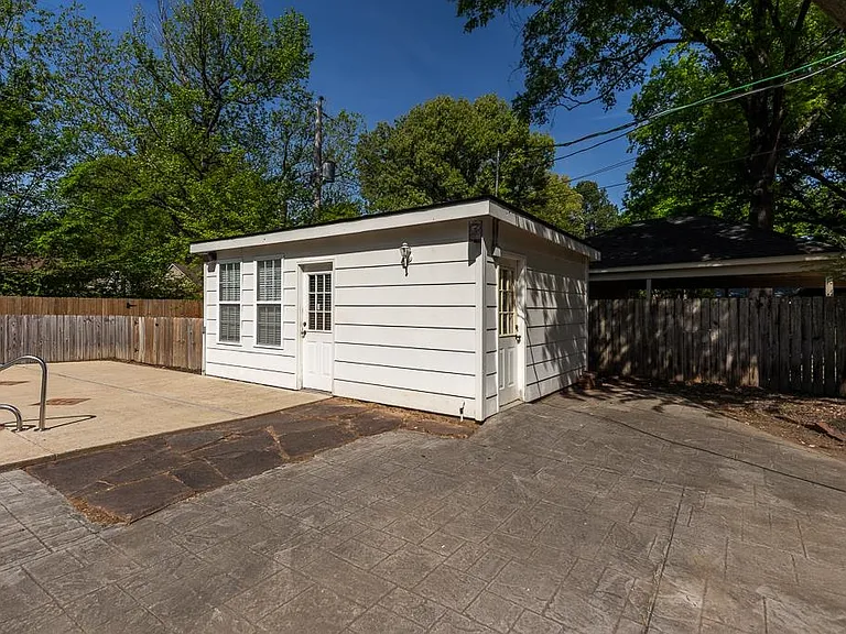 1539 Brookside Dr — Photo 20