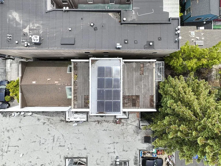 1076 S Van Ness Ave — Photo 61