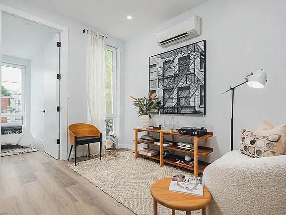 2nd image of 2917 Snyder Ave #4A
