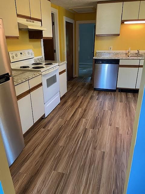 1st image of 18 Russell St Unit A