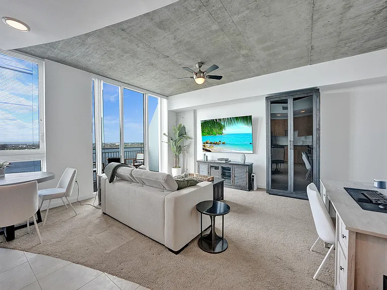 300 S Australian Ave #1009 — Photo 12