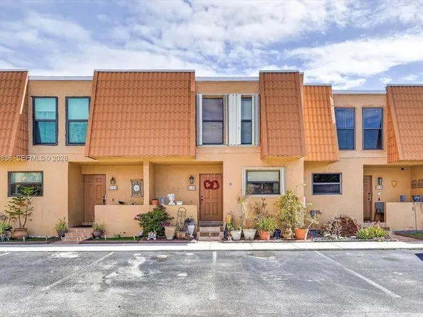 9125 Limetree Ln #168, Pembroke Pines, FL 33024