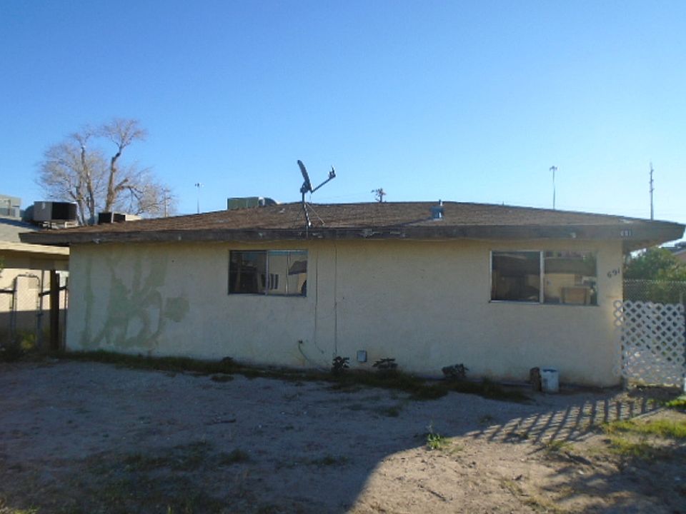 1st image of 691 Desert Ln