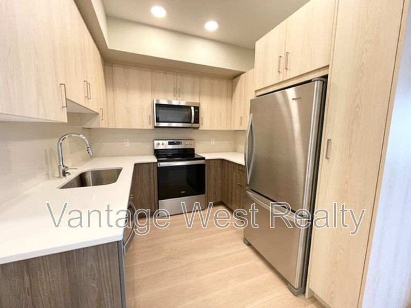 1st image of 2311 Carrington Rd #205