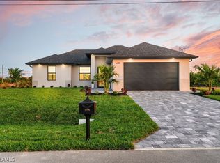 1206 SW 4th Ln, Cape Coral, FL 33991