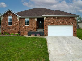 2207 S 13th St, Ozark, MO 65721
