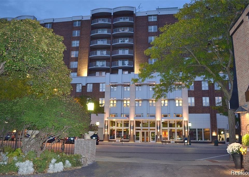 1st image of 411 S Old Woodward Ave Unit 517
