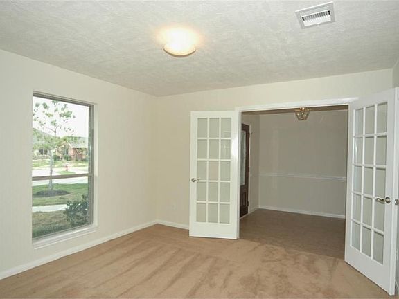 3rd image of 1700 Gila Ct