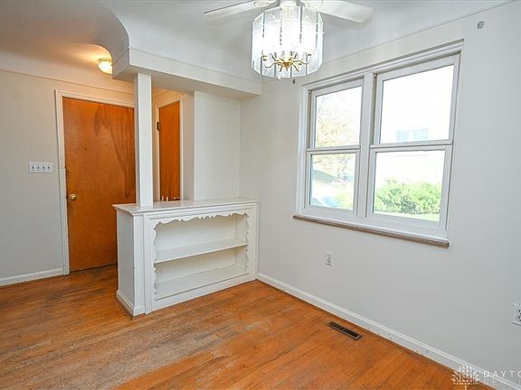 5th image of 3857 Sharonview Dr